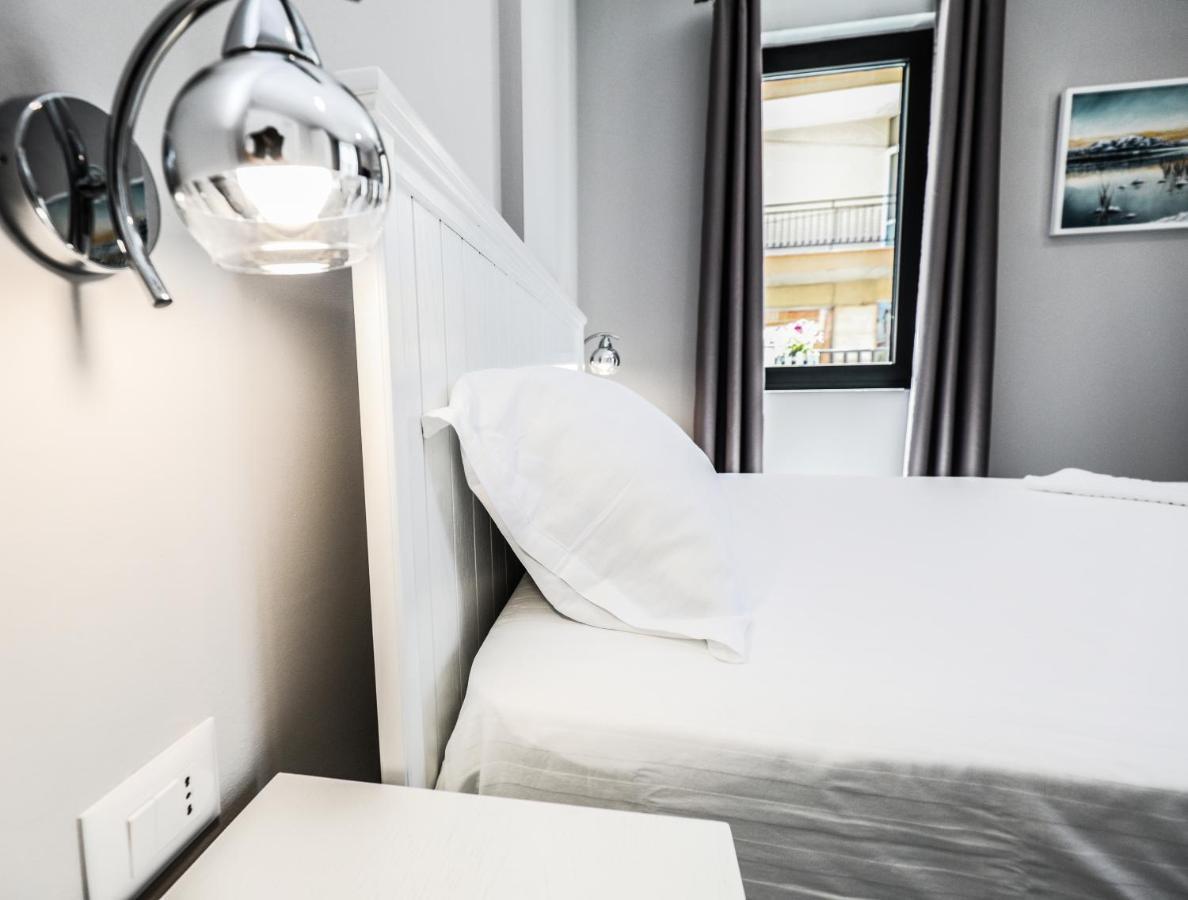 Hotel Peroni Korce Luaran gambar