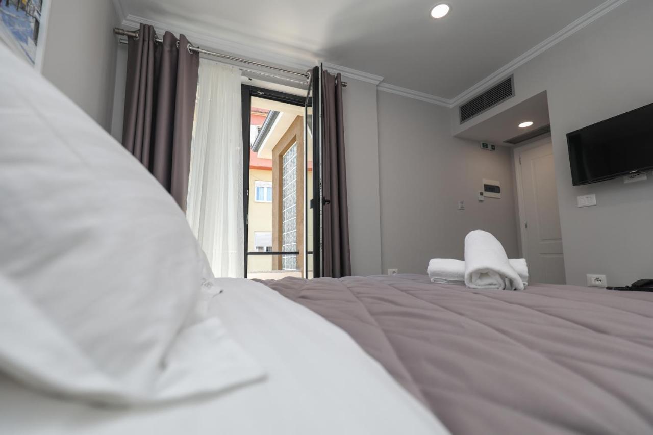 Hotel Peroni Korce Luaran gambar