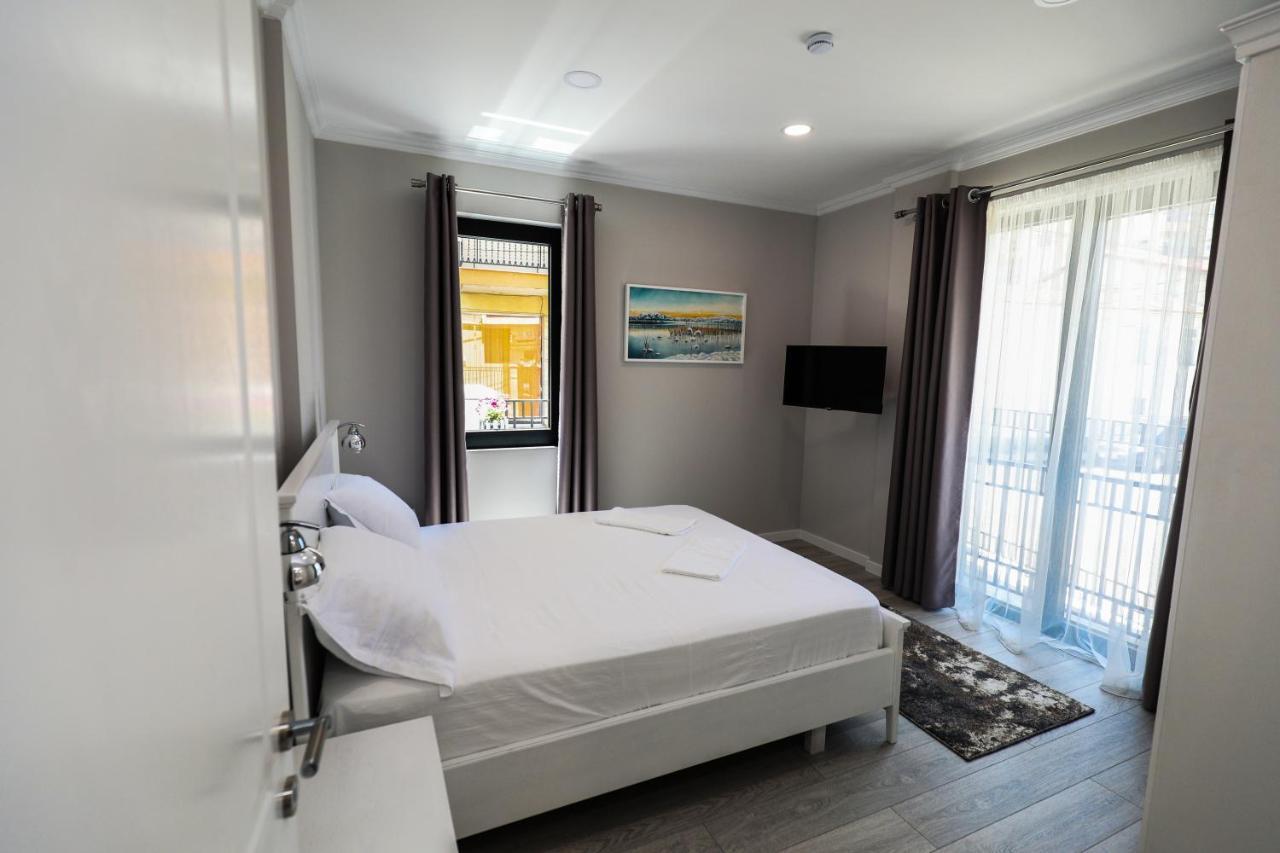 Hotel Peroni Korce Luaran gambar