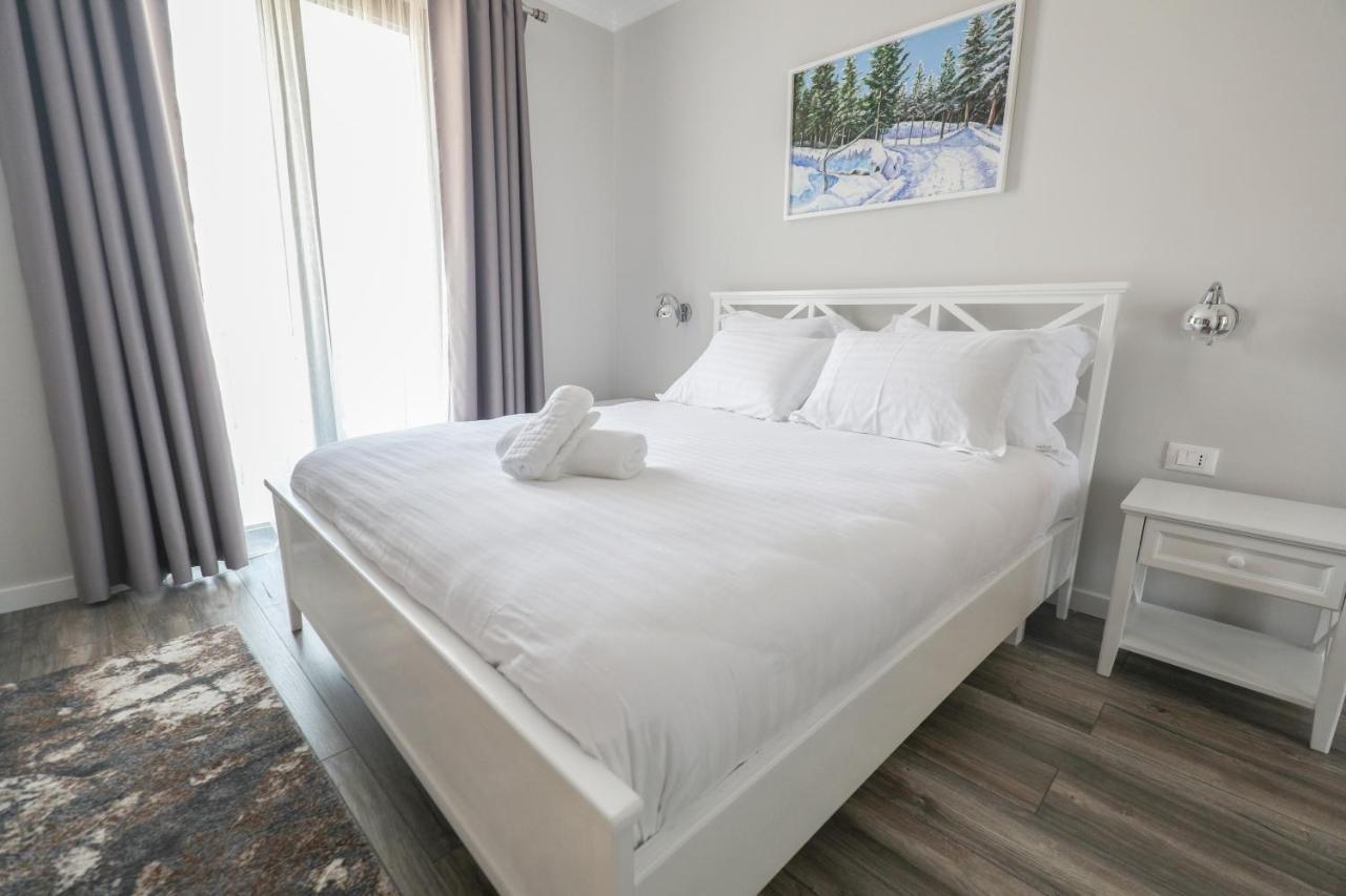 Hotel Peroni Korce Luaran gambar